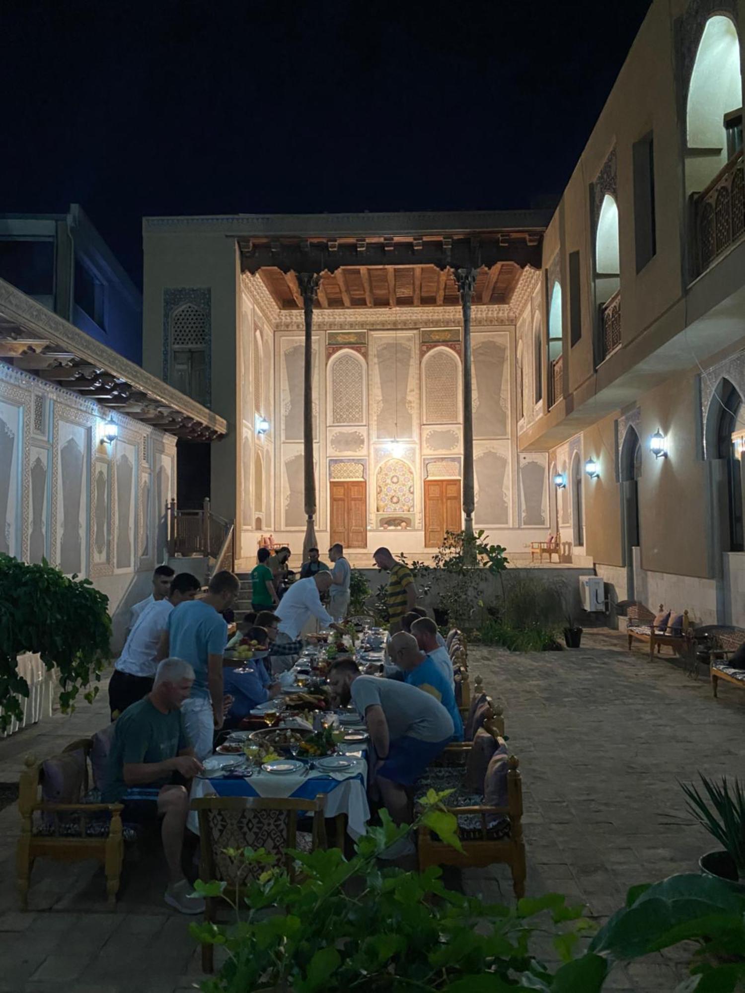 Sultan Hotel Bukhara Bagian luar foto